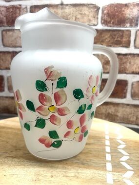 Vintage Hazel-Atlas Dogwood  Frosted Glass
Pitcher